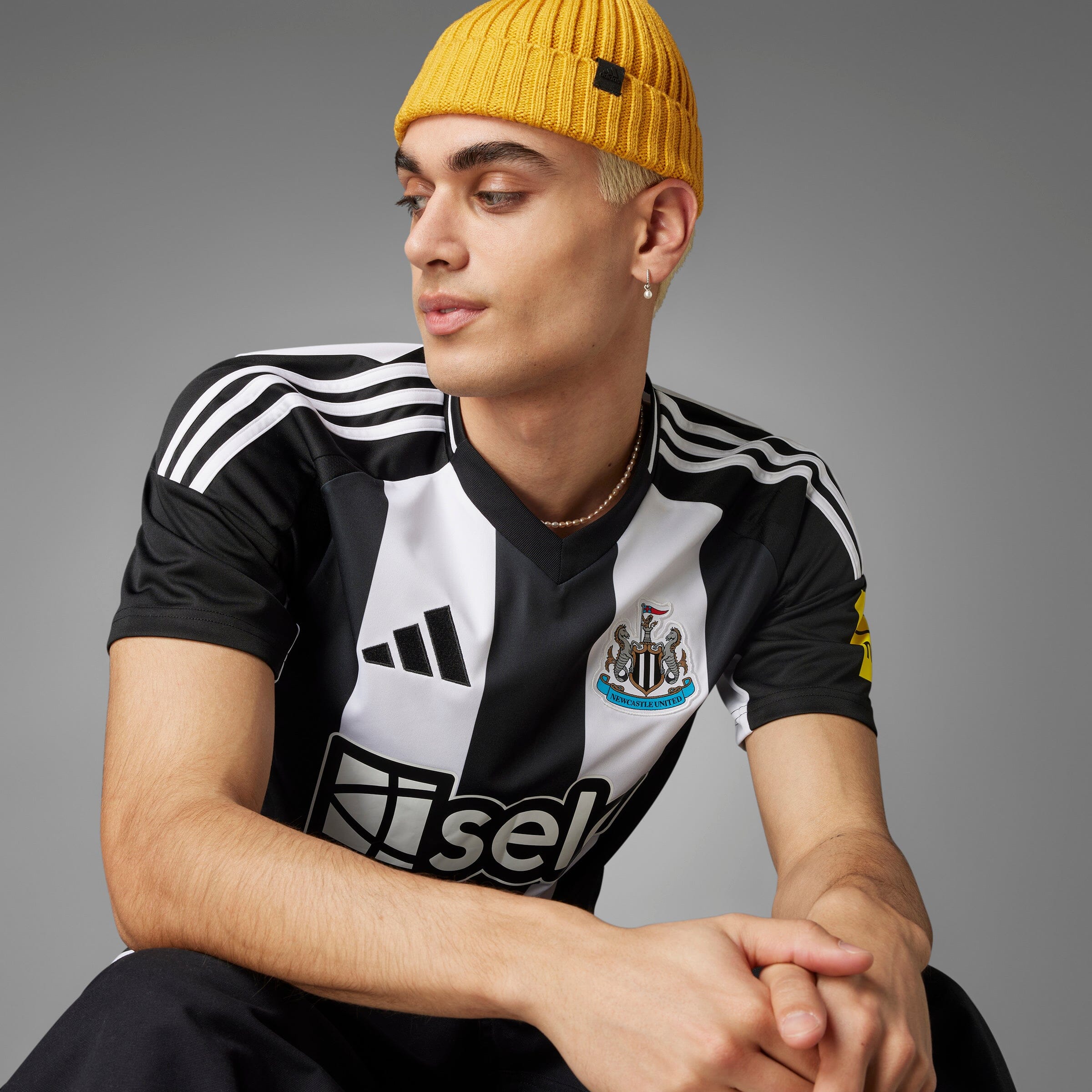 Newcastle United FC Adults Home Jersey 2024/25 - Image 12