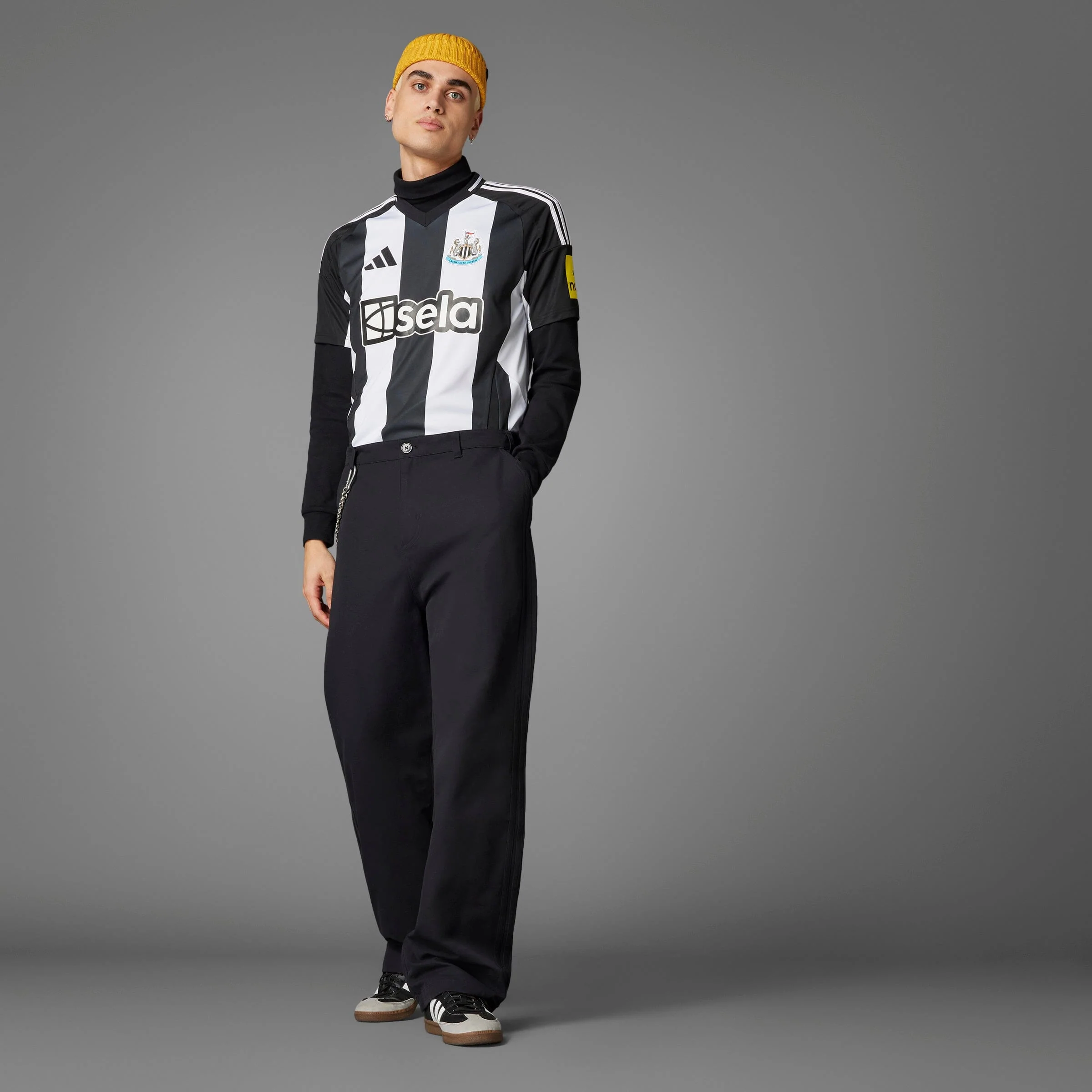 Newcastle United FC Adults Home Jersey 2024/25 - Image 14