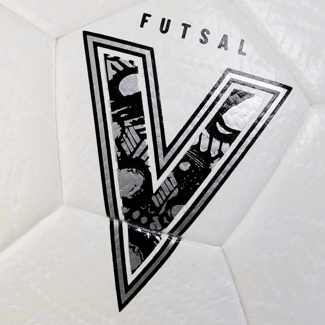 Mitre Ultimatch Futsal 24 Soccerball - White - Image 4